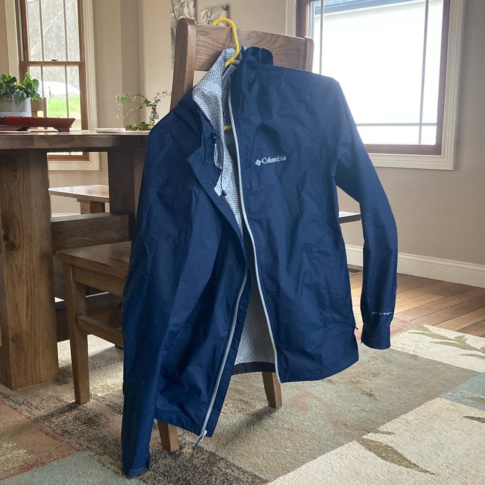 Medium Columbia Rain Jacket